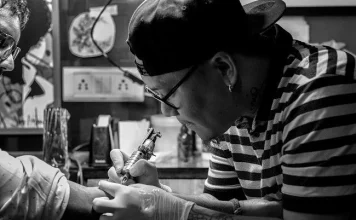 5 tatuaje geometrice pentru femei pe care le vei iubi