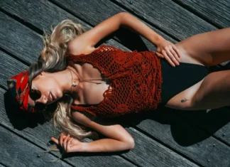 60 de întrebări picante și îndrăznețe pentru a ridica temperatura