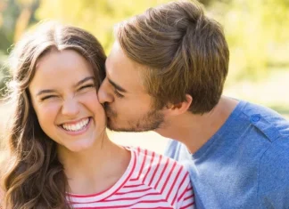 7 locuri unde te atinge și ce înseamnă asta!