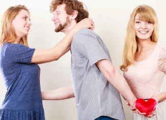 8 semne ale unei femei care înșală