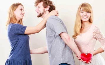 8 semne ale unei femei care înșală