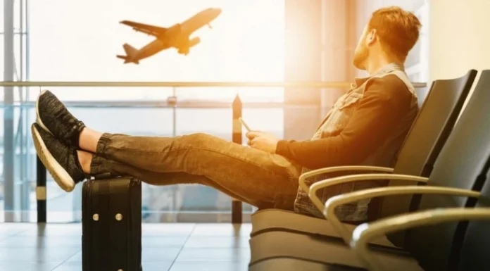 Care este cea mai bună zi pentru a cumpăra bilete de avion și de ce?