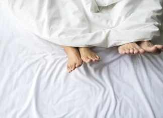 Ce crede un bărbat când are un iubit? Aici detaliul. Aici confuzia.