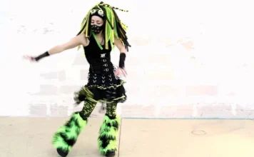 Ce sunt Cybergoth și ce muzică ascultă?