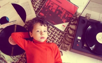 Cele 20 de albume și discuri cele mai vândute din istorie