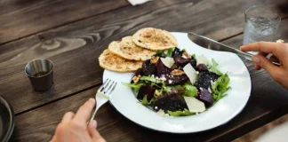 Cele 4 diferențe între vegan și vegetarian (și tipurile)