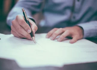 Cele mai bune 10 mărci de stilouri (ieftine și de lux)