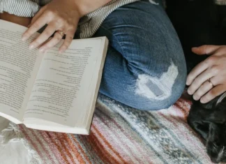 Cele mai recomandate 20 de cărți pentru adolescenți