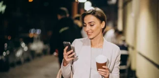Când îți trimite mesaje WhatsApp tăiate, răspunzi inteligent