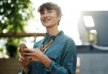 Cum să deblochezi un telefon mobil gratuit (iPhone și Android)