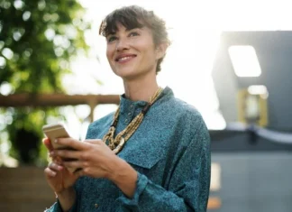 Cum să deblochezi un telefon mobil gratuit (iPhone și Android)