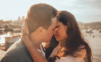 Cum să ieși din friendzone?