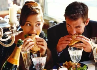 Dragostea te îngrașă, dar știința are ceva să-ți spună