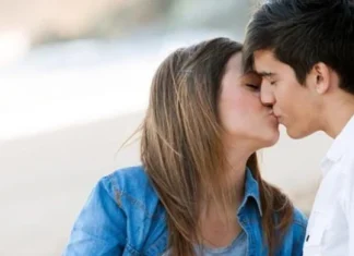 Elemente de bază pe care ar trebui să le știți despre sărutul francez