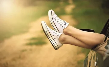 Exerciții pentru a arăta picioarele bine formă, fără a te ridica din pat.