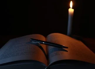 Folosesc vrăji de dragoste pentru a-i face pe bărbați să se îndrăgostească