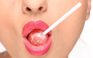 În ce constă practica sexuală „ambalarea ceaiului” și pentru ce este?