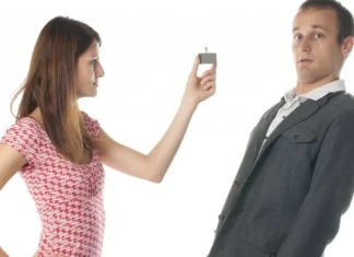 Nu vrea să aibă angajamente? Mici trucuri pentru a-ți schimba modul de a gândi