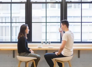 Top 20 de întrebări pentru spărgător de gheață