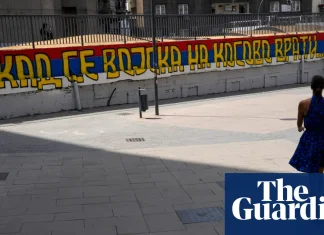 Liderii SUA si UE au cerut sa schimbe abordarea tensiunilor din Kosovo-Serbia