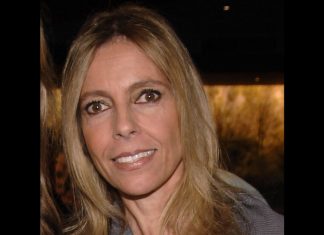 Mana secreta din spatele femeilor care l-au sprijinit pe Cuomo?