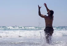 Un val de caldura oceanic de pe Coasta de Vest se adauga la vara aceasta
