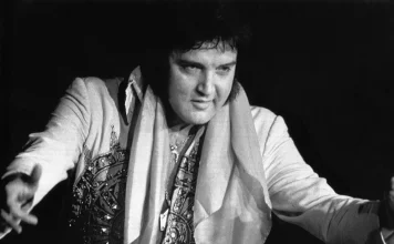 De ce ar trebui sa ne pese inca de Elvis Presley?