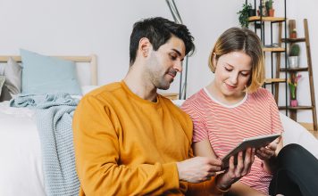 Cat de importanta este intimitatea intr-o relatie? Afla acum
