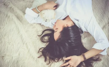 Nu te poti opri din a visa la fostul tau? Iata exact ce inseamna