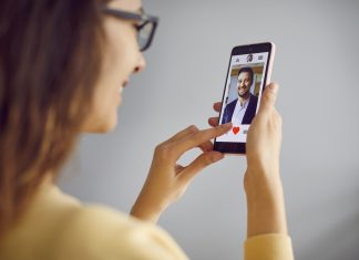 Ce profiluri atrag cel mai mult pe site-urile de matrimoniale si de ce