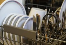 Repararea electrocasnicelor acasa este mai simpla decat
