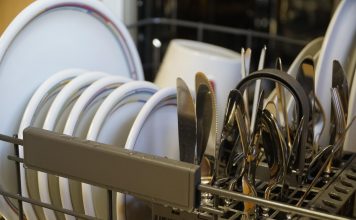 Repararea electrocasnicelor acasa este mai simpla decat